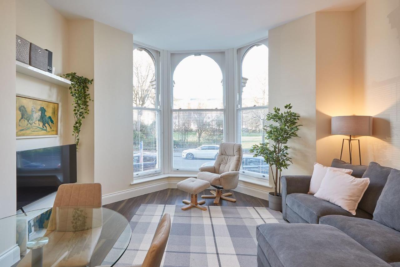 Host & Stay - South Cliff Apartment Scarborough Eksteriør billede