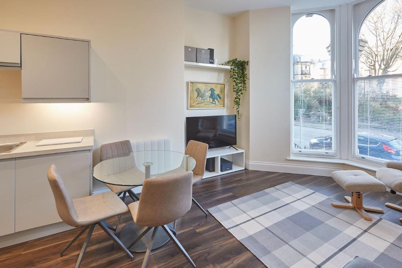 Host & Stay - South Cliff Apartment Scarborough Eksteriør billede